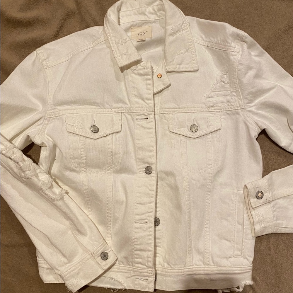American Eagle Distressed, White Denim Jacket.  Never worn.  Medium.